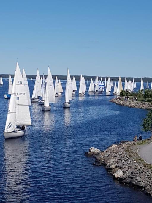 Upea Kaksio Naesijaerven Rannalla Tampere Exterior photo